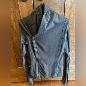 Black Lululemon zip up jacket size 6/small